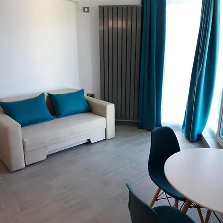 Melissa Pool & Mamaia-nord Navodari