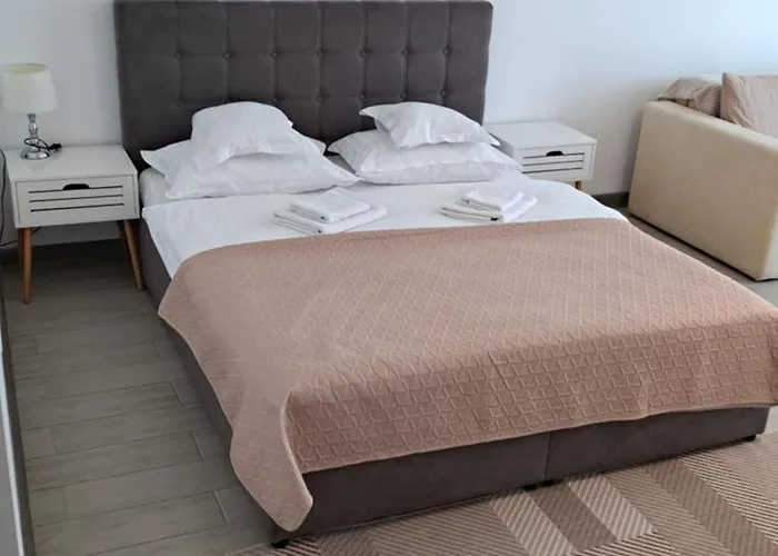 Melissa Pool & Mamaia-nord * Navodari