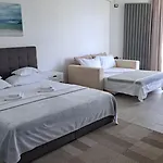 Melissa Pool & Mamaia-nord