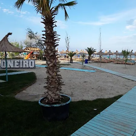 Melissa Pool & Mamaia-nord *