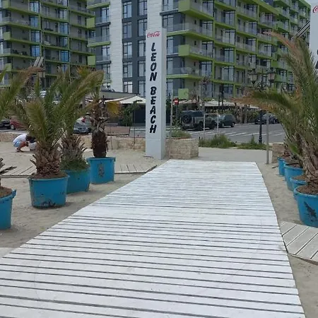 Melissa Pool & Mamaia-nord Lägenhet *
