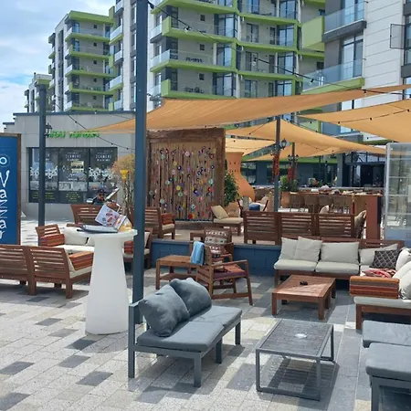 Melissa Pool & Mamaia-nord Apartment Navodari