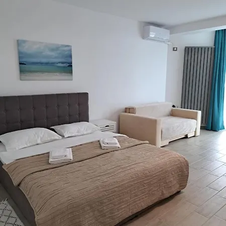 Melissa Pool & Mamaia-nord Lägenhet