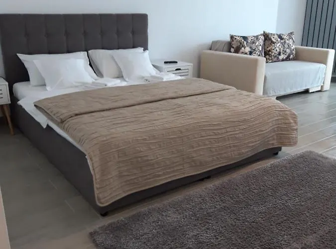 Melissa Pool & Mamaia-nord *