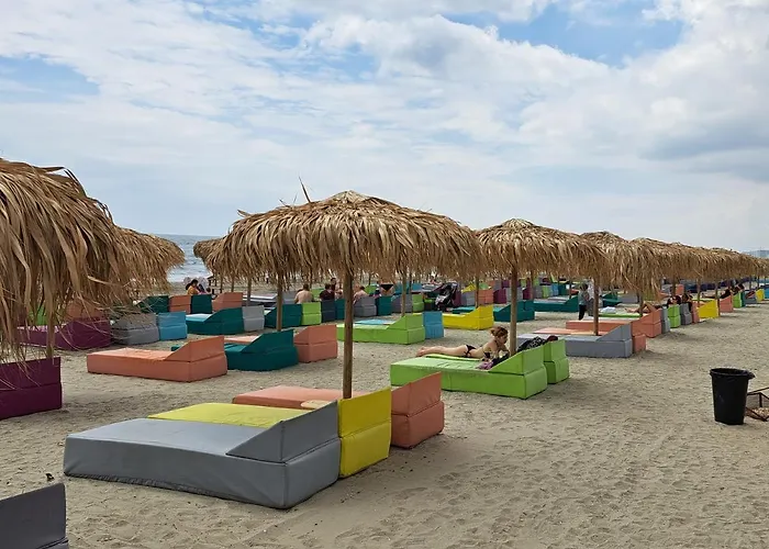 Melissa Pool & Mamaia-nord Appartement Năvodari