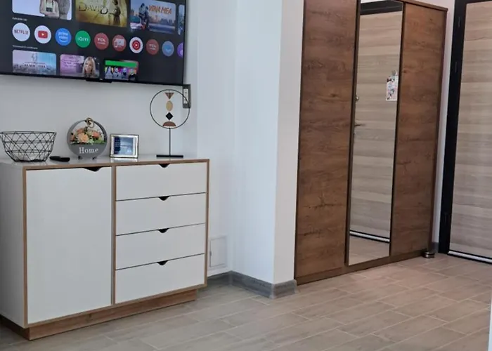 Melissa Pool & Mamaia-nord Appartement Năvodari